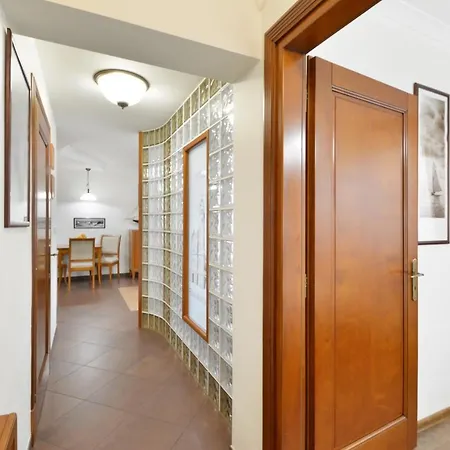 North Blue-velvet, Parking Appartement Ustka