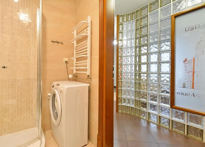 North Blue-velvet, Parking Lägenhet