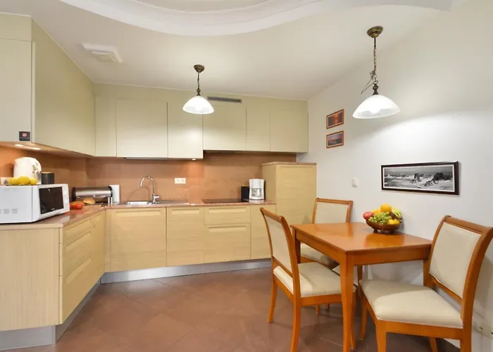 North Blue-velvet, Parking Ustka